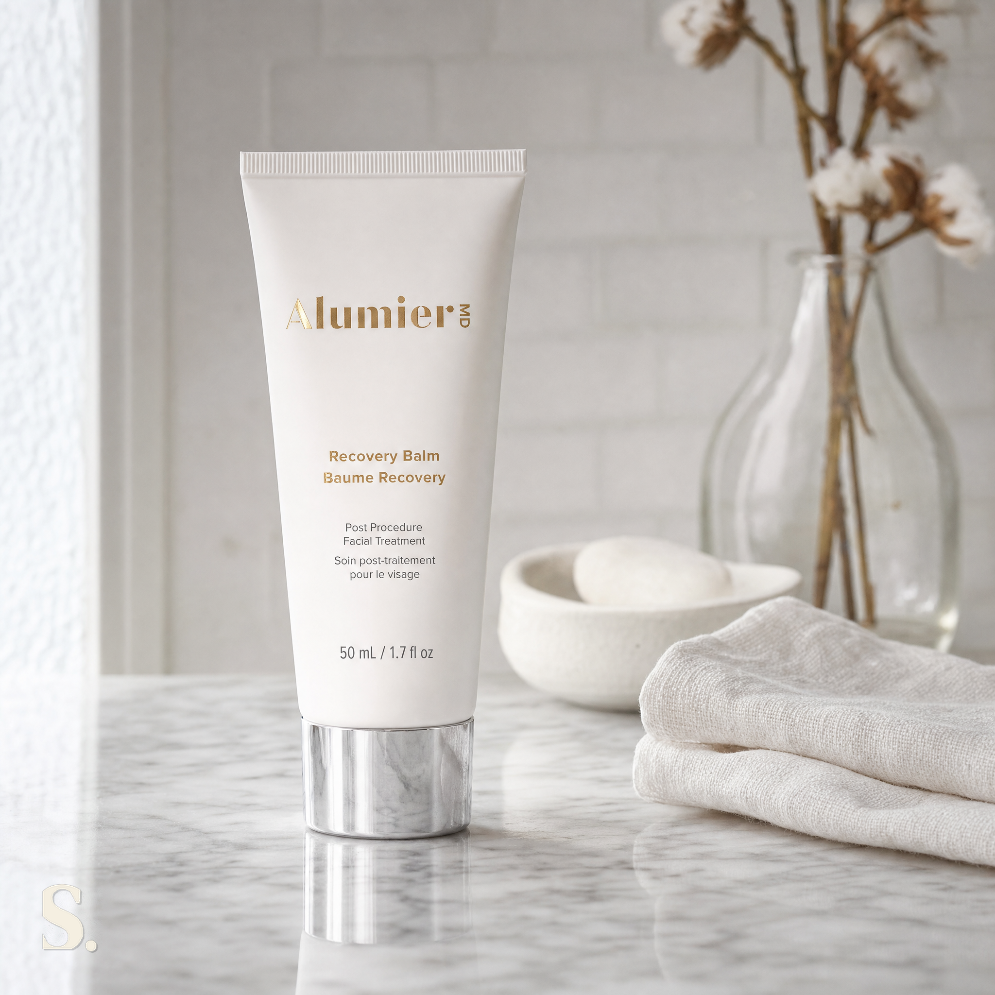 AlumierMD Recovery Balm Moisturiser, in a lifestyle bathroom setting — Skintique review